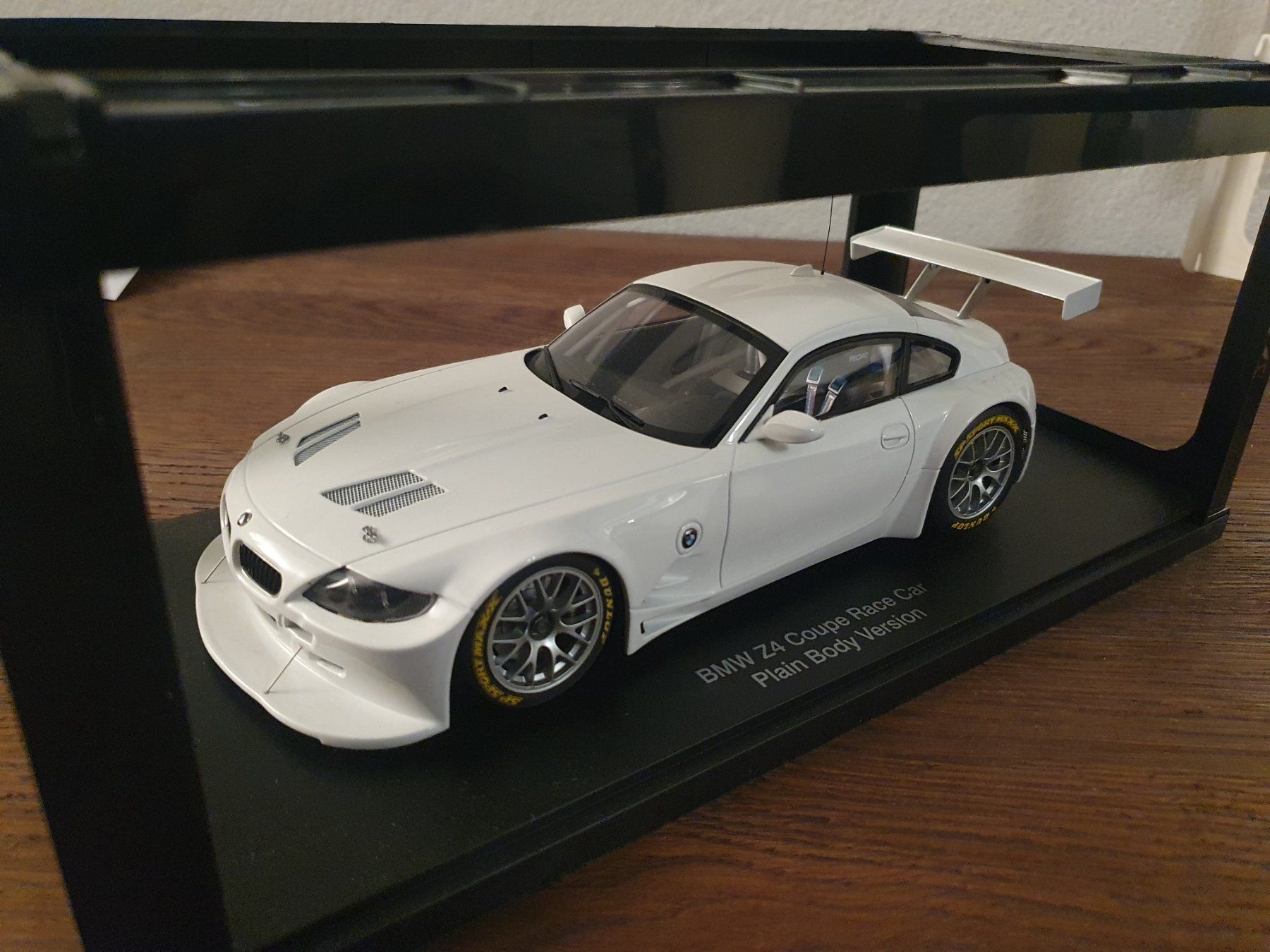 Autoart Modellini d'auto: BMW Z4 E86 Race version Plain body 1/18 AutoArt – Usato da Chernex venduto da Manu0128 5