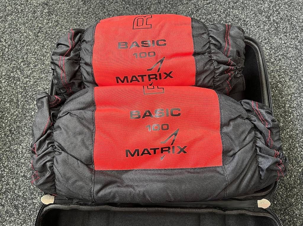 Altro in Utensili da giardino: RACEFOXX Matrix Basic 100 Reifenwärmer mit Case  NEU! – Usato da Wauwil venduto da Waykee 2