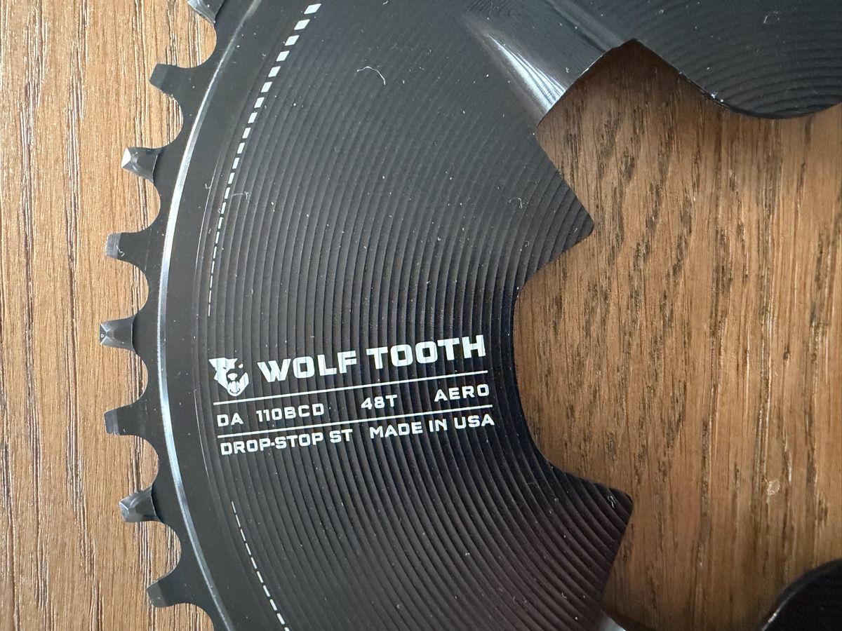 Shimano Pezzi di ricambio: Wolf Tooth 48T Aero Chainring DA 110 BCD Drop-Stop ST – Nuovo (secondo la descrizione) da Zürich venduto da JAGD-bikes 1