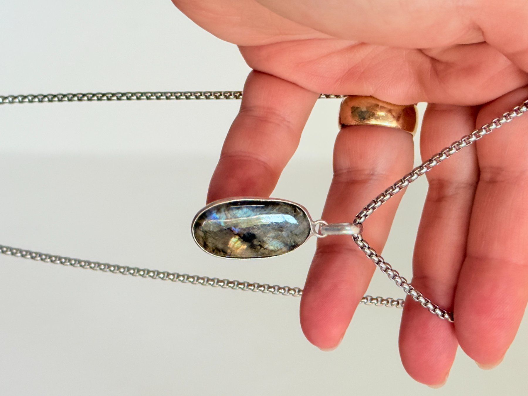 Catenine: Labradorite necklace – Nuovo e nell'imballaggio originale da Genève venduto da AGBERG 1