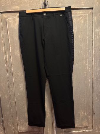 Nile - W16574 Galon-Hose - S+