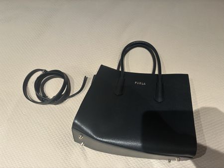 Furla Leder Schwarz Tasche