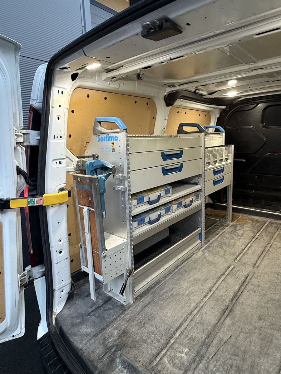 Ford Veicoli commerciali: Ford transit custom 130 L1H1 – Usato da Granges Vs venduto da Patroney 4