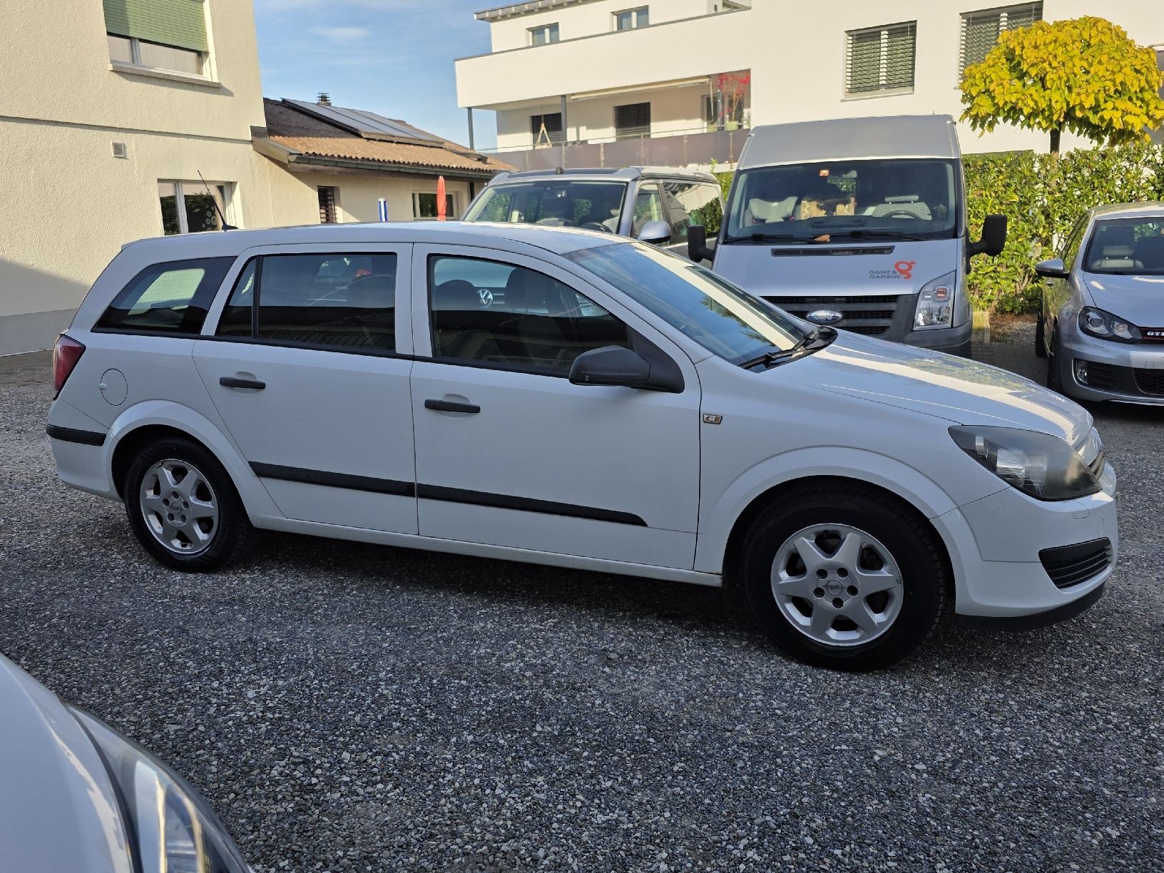 Opel Automobili: Opel Astra H18 Cvan ab Platz – Usato da Schafisheim venduto da onezillion