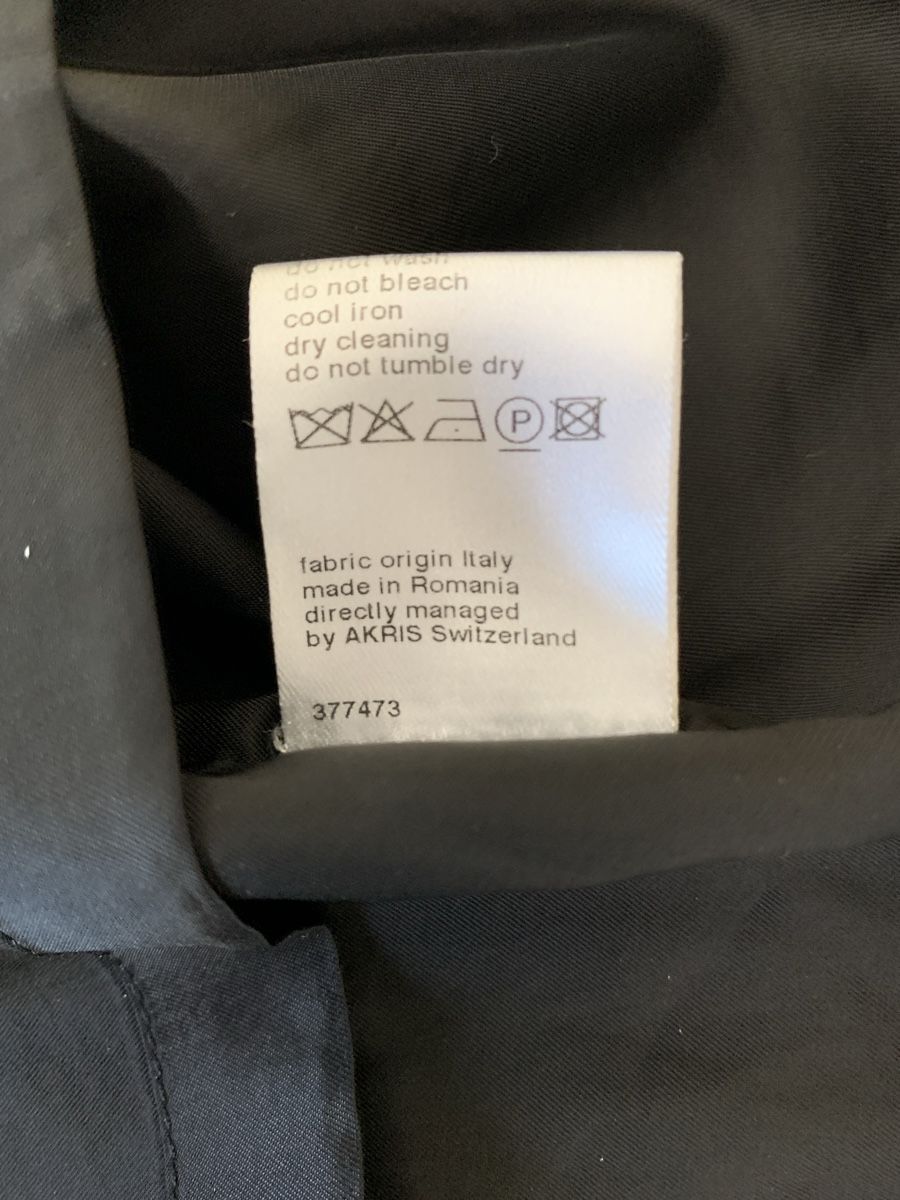Akris Kleider: AKRIS: Lässiges schwarzes Etui-Kleid, 38 – Gebraucht aus Luzern von paulablue 1
