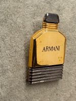 Armani Parfum Paris Pin Brosche Badge goldfarben, limitiert