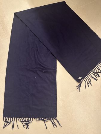 Aigner Kaschmir Schal, marineblau, top Zustand für den Winte