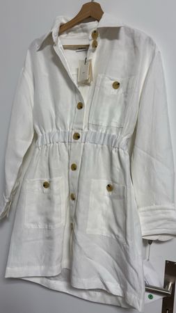 Robe Sandro Taille 36 Ecru Neuve avec etiquette