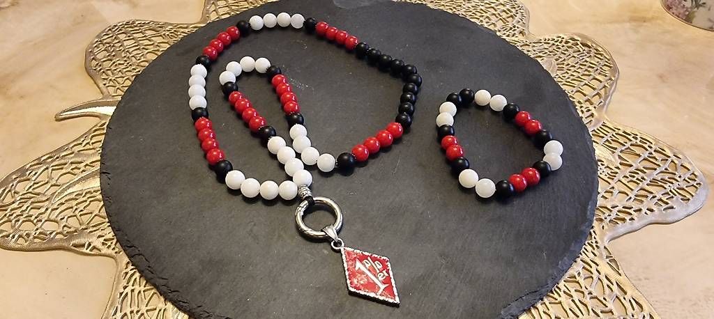 Catenine: Zuchtperlen Kette mit passendem Armband – Usato da Kaufdorf venduto da Nati-Nati