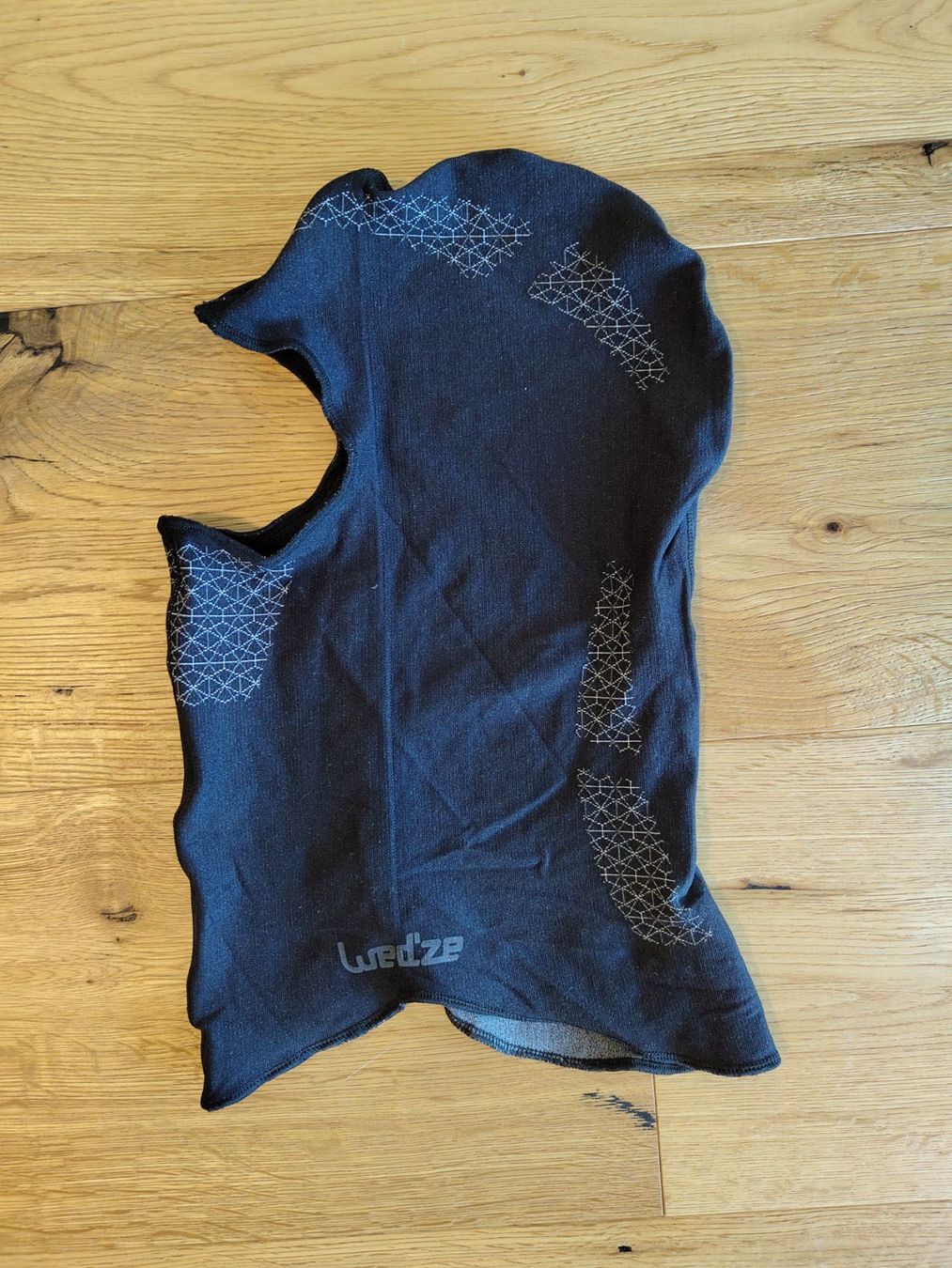 Altro in  Abbigliamento & Accessori: Decathlon Baklava schwarz – Nuovo (secondo la descrizione) da Interlaken venduto da dmncmg