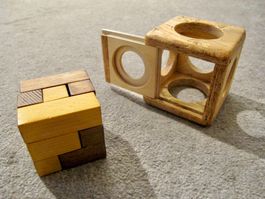 3D Holz Puzzle SOMA Würfel Denk Spiel Box Schiebe Deckel C)