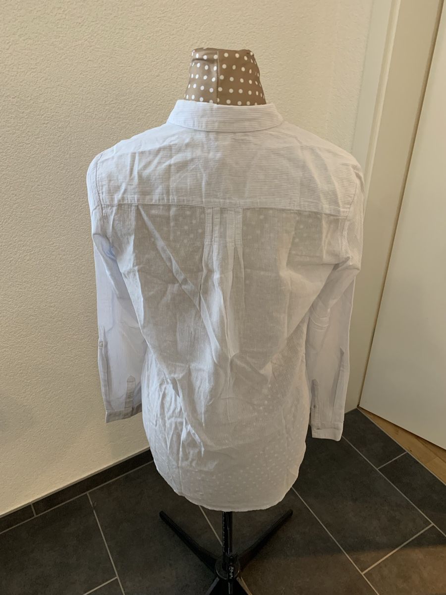 Esprit Blusen: Esprit Bluse, Gr. 34, hellblau leicht, gestreift – Gebraucht aus Frick von Cirilla 1