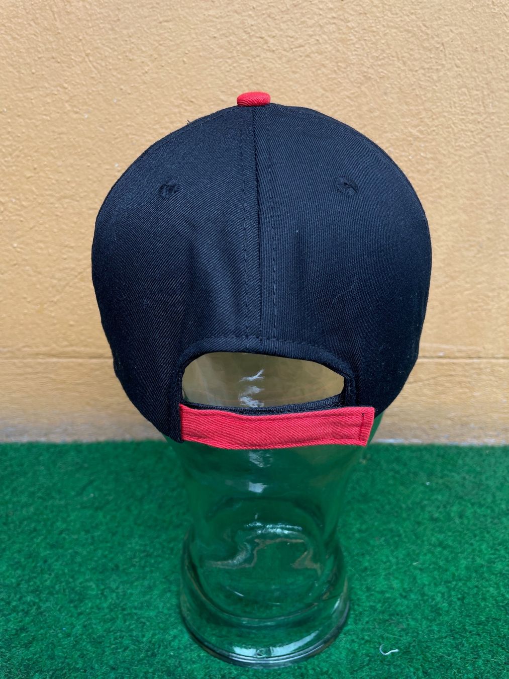 Copricapi, berretti & cappellini: Vintage Y2K Logitech Cap Computer – Usato da Zürich venduto da le_souk 3