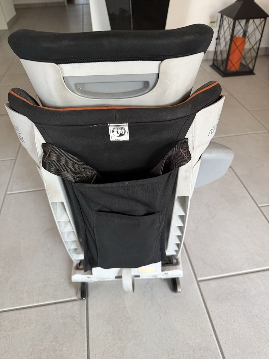 Britax Römer Seggiolini per auto: Britax Römer Advansafix, 9-36 kg – Usato da Aarau Rohr venduto da Birdie03 3