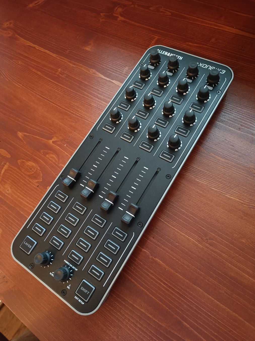 Allen & Heath Console di mixaggio: Xone:K3 – Nuovo (secondo la descrizione) da Massagno venduto da Sol_Levante