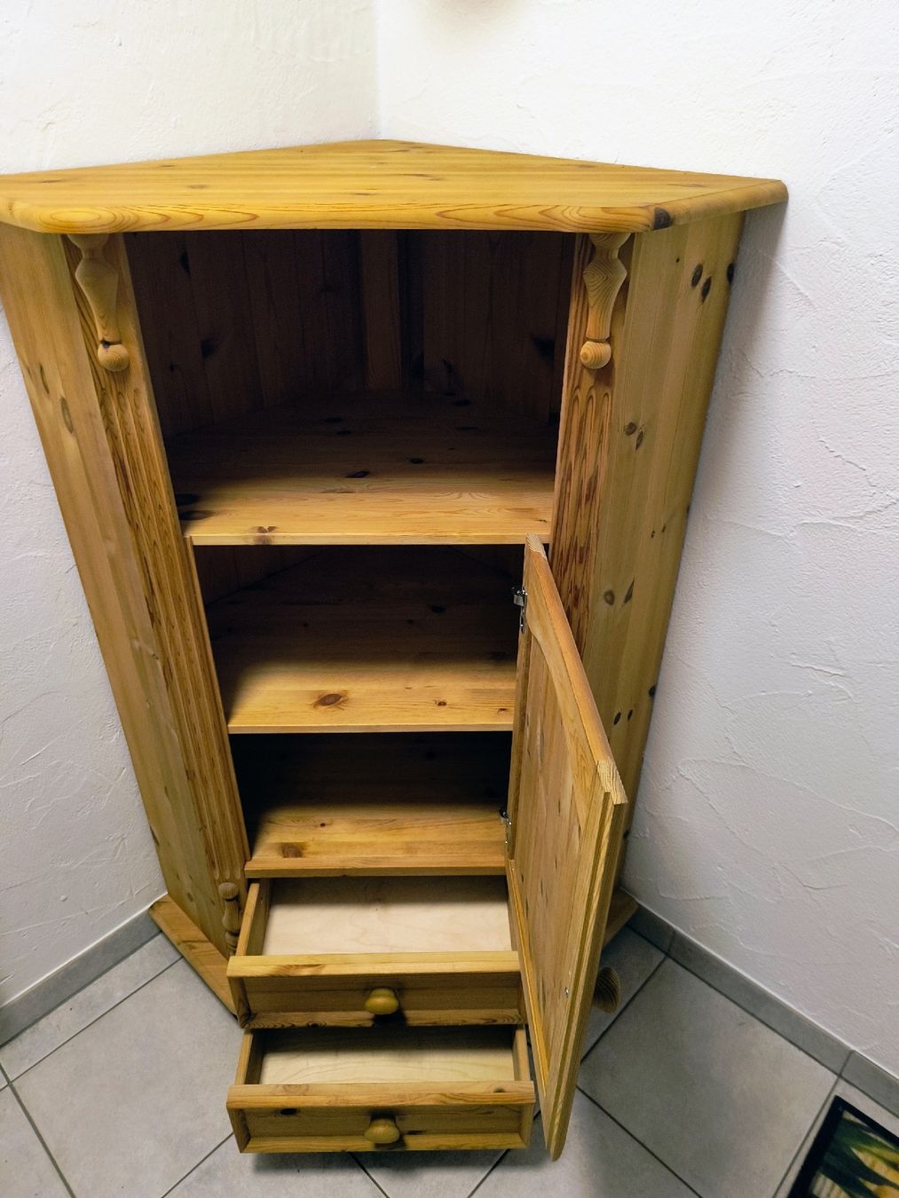 Articoli in legno: Eckmöbel massiv holz – Usato da VORDERTHAL venduto da ducati821 4
