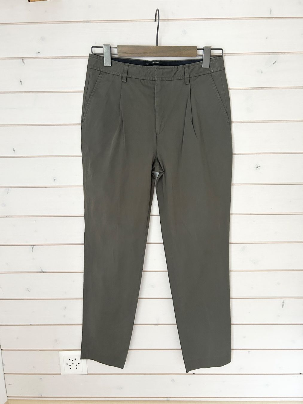 Pantaloni: Filippa K Cropped Chino Hose - Gr. S – Usato da Illnau venduto da Monkky 1