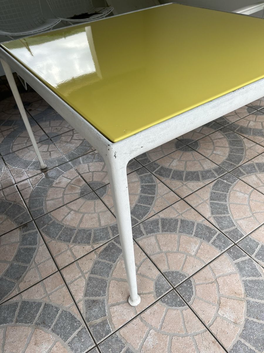 Tavoli: Knoll Florence Richard Schultz Gelb Vintage – Usato da Monteggio venduto da Corbendallas 3