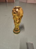 wm pokal 36 cm hoch kleine defekt