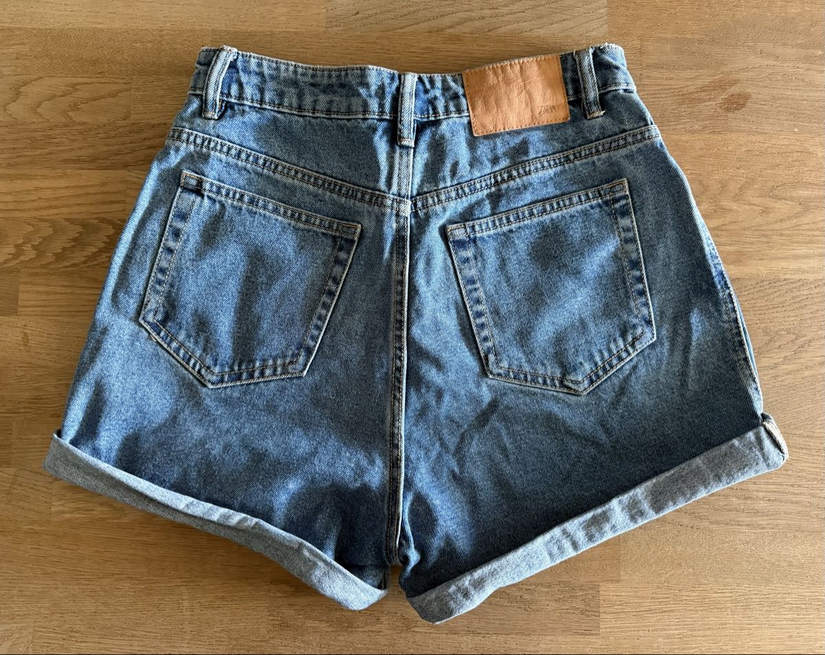 Zara Jeans:  Jeansshorts, ZARA, Grösse 38 – Gebraucht aus Anglikon von Haraldinho 1