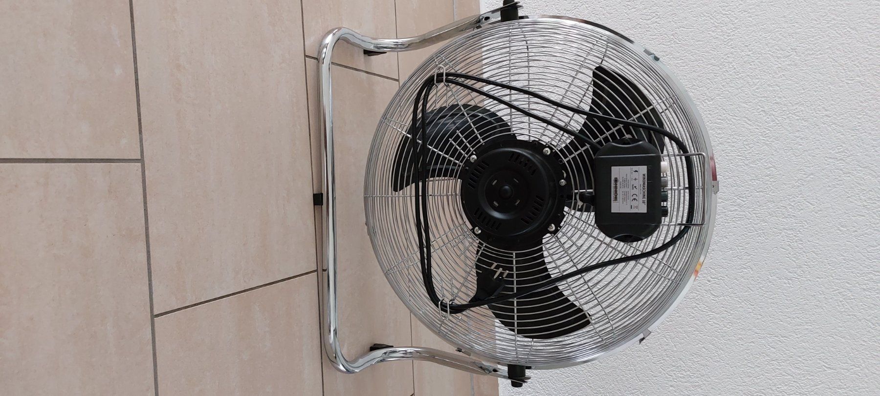 Ventilatoren: Sonnenkönig Windmaschine 18" / Boden-Ventilator – Gebraucht aus Rüti ZH von  3