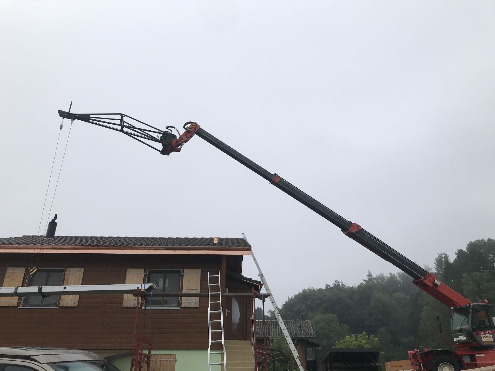 Manitou Grues: manitou mrt 1850 frisch ab mfk mit seilwinde und zubehör – D'occasion à Châtillon par Holzbau777