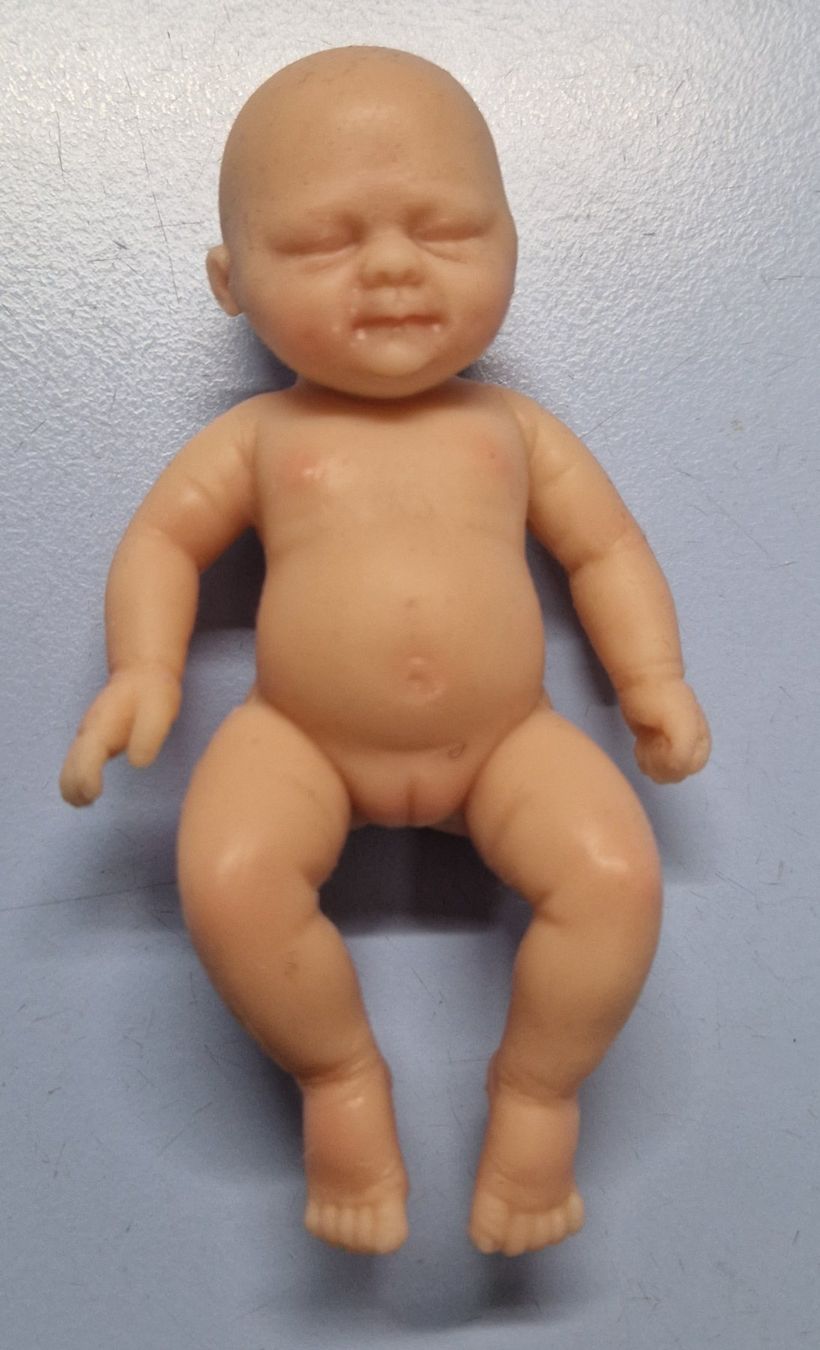 Bambole: Mini bébé en silicone  12 cm Thème DAISY  NEUF – Nuovo e nell'imballaggio originale da St-Imier venduto da goodber 7