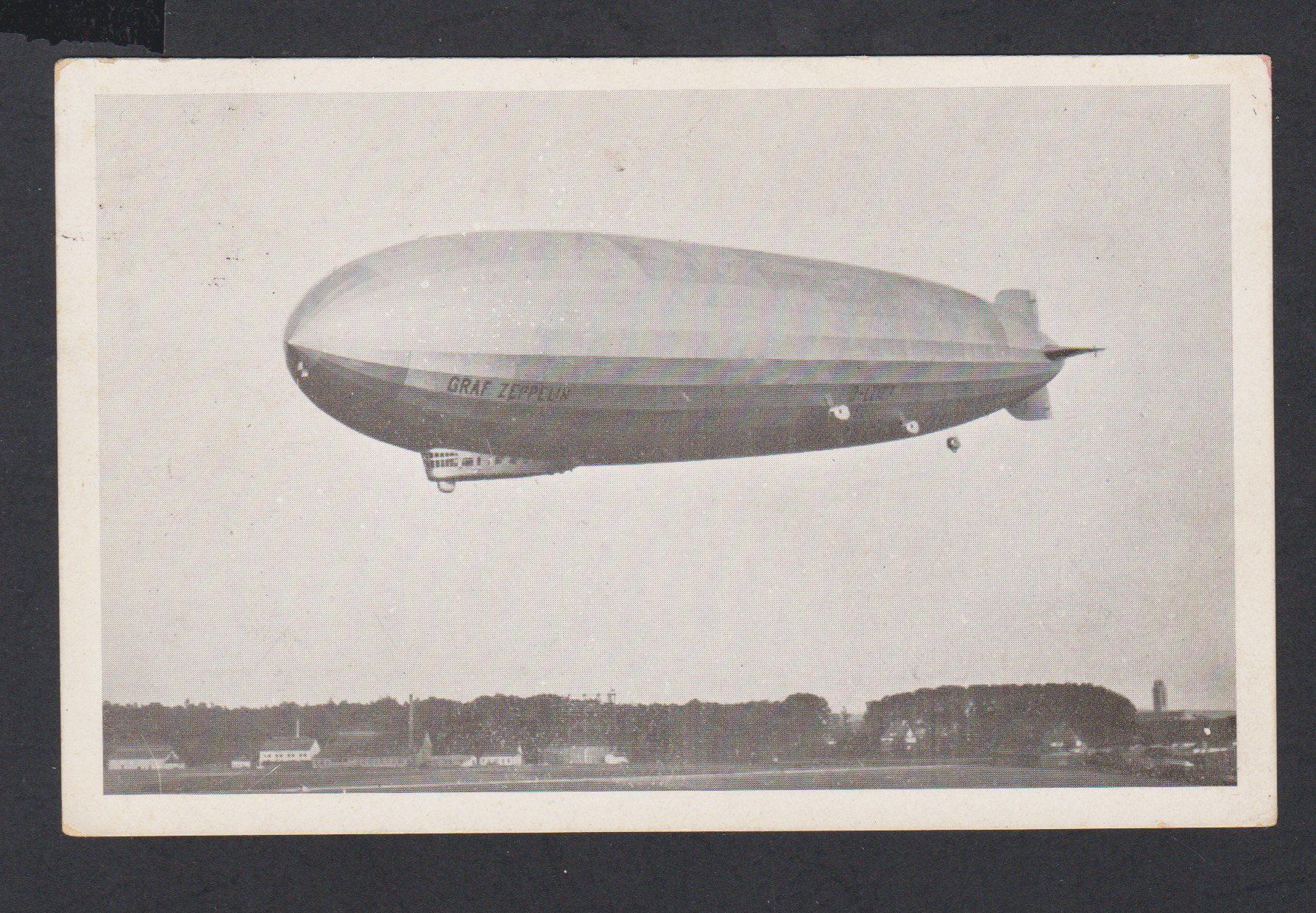 Cartoline postali: Graf Zeppelin   -   alte Ansichtskarte von 1928 – Usato da Vitznau venduto da Ropaku