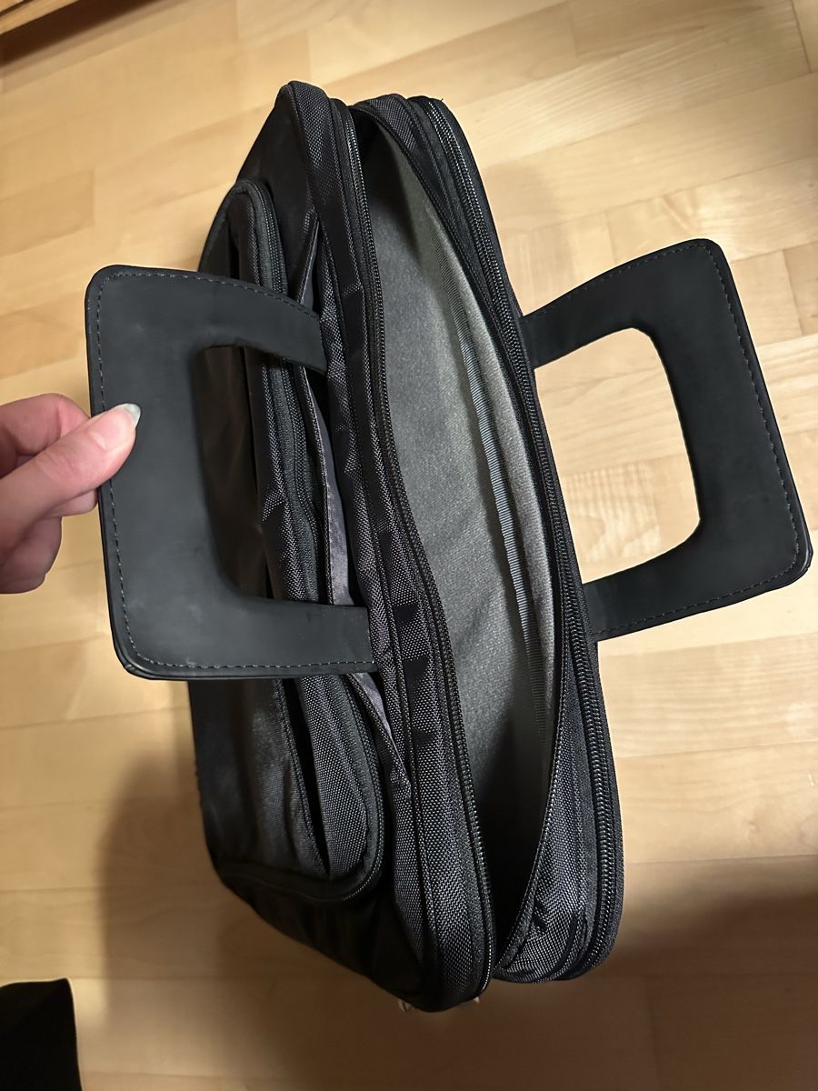 Koffer & Taschen: Praktische Laptoptasche, neuwertig – Neu (gemäss Beschreibung) aus Hergiswil NW von kaufe_at_kaufmann 5