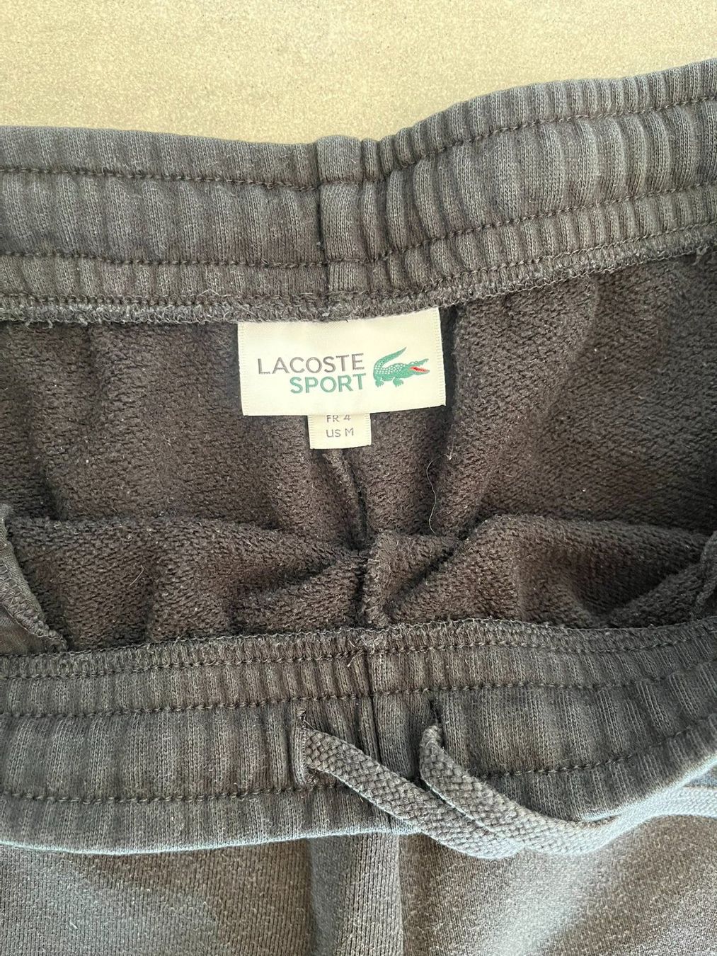 Lacoste Hosen: LACOSTE Trainerhose lang Schwarz – Gebraucht aus Otelfingen von Denis_ZH 2