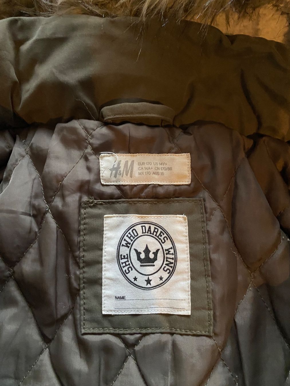 H&M Giacche & Cappotti: Winterjacke mit Kapuze Grösse 170 – Usato da Riedholz venduto da lenibeni03 4