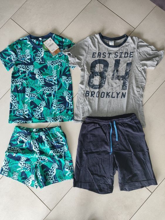 Pyjamas & Ähnliches: 4 Jungen Pyjamas, eines neu Gr. 122/128 – Gebraucht aus Seon von Mandes1 1