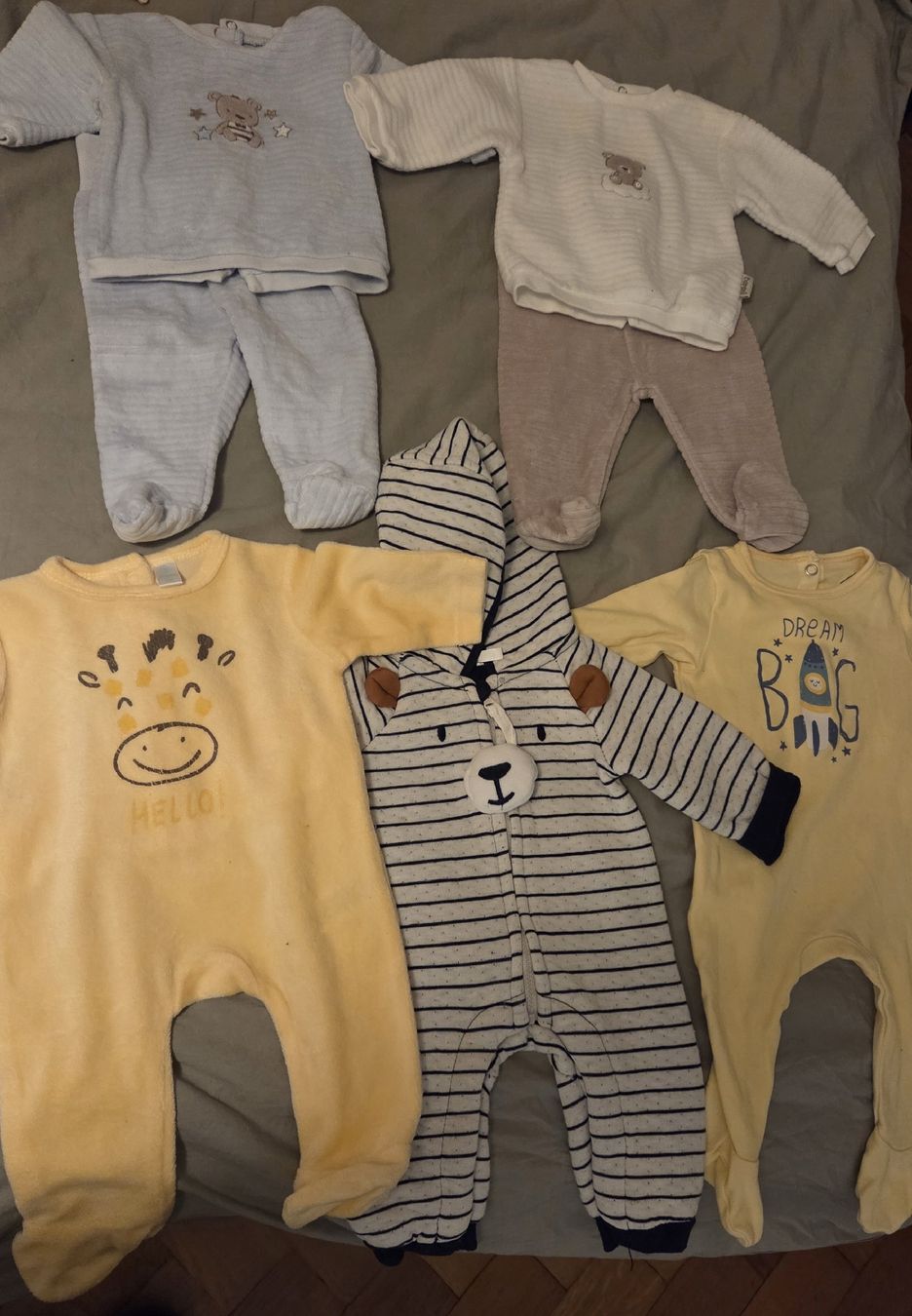 Pigiama & Simili: Lot de 20 pyjamas bébé taille 1 mois – Usato da Lausanne venduto da ver_05_22 1