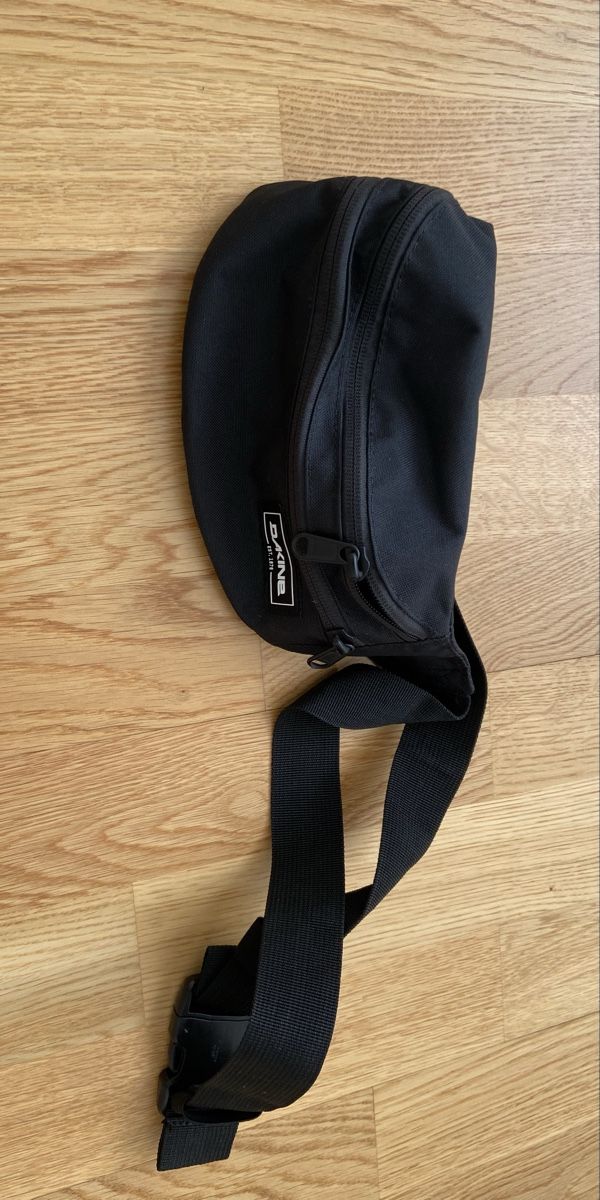 Dakine Taschen: dakine bauchtasche – Gebraucht aus zürich von r_____