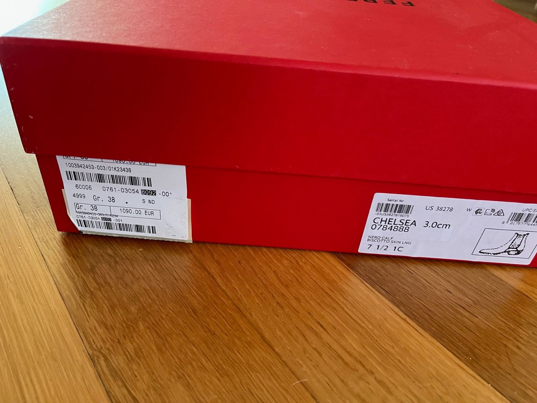 Salvatore Ferragamo Scarpe da donna: SALVATORE FERRAGAMO Stiefeletten 38 – Usato da Luzern venduto da Aleoschli 7