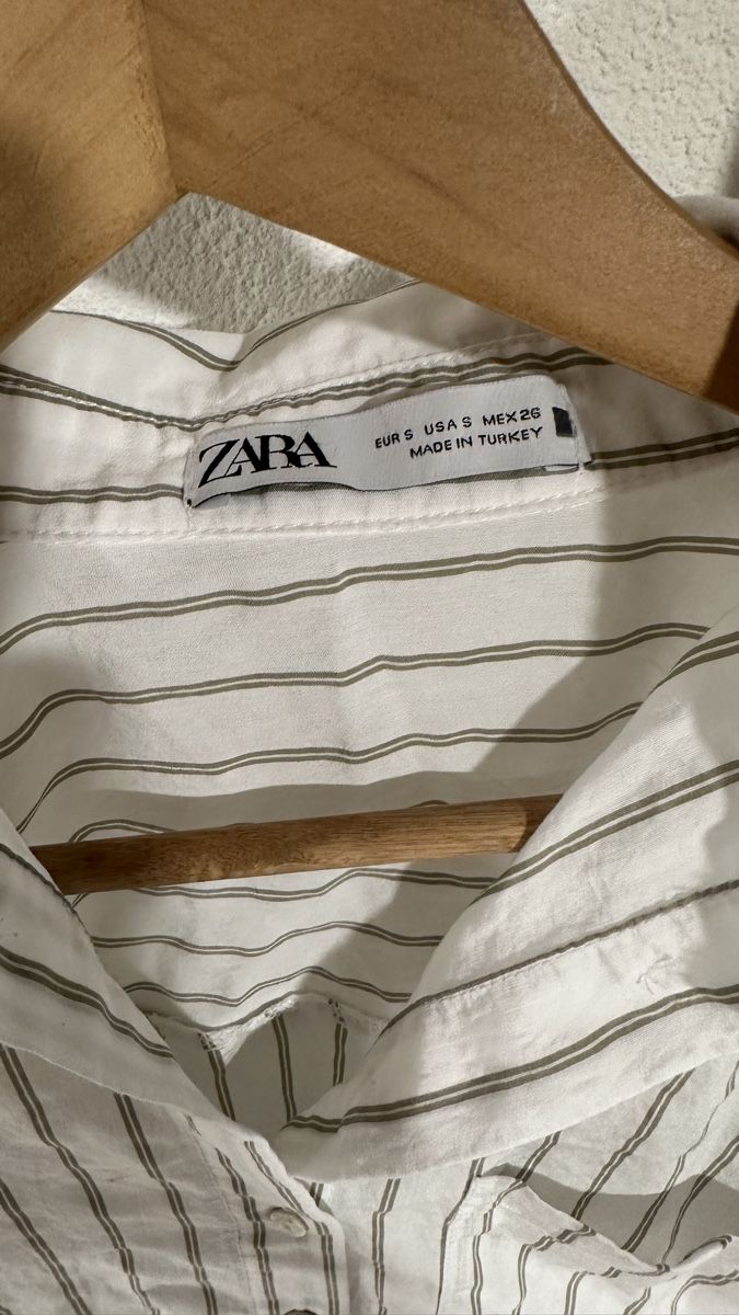Zara Blusen: Zara Office Shirt – Gebraucht aus Esslingen von zcu_76s2 1