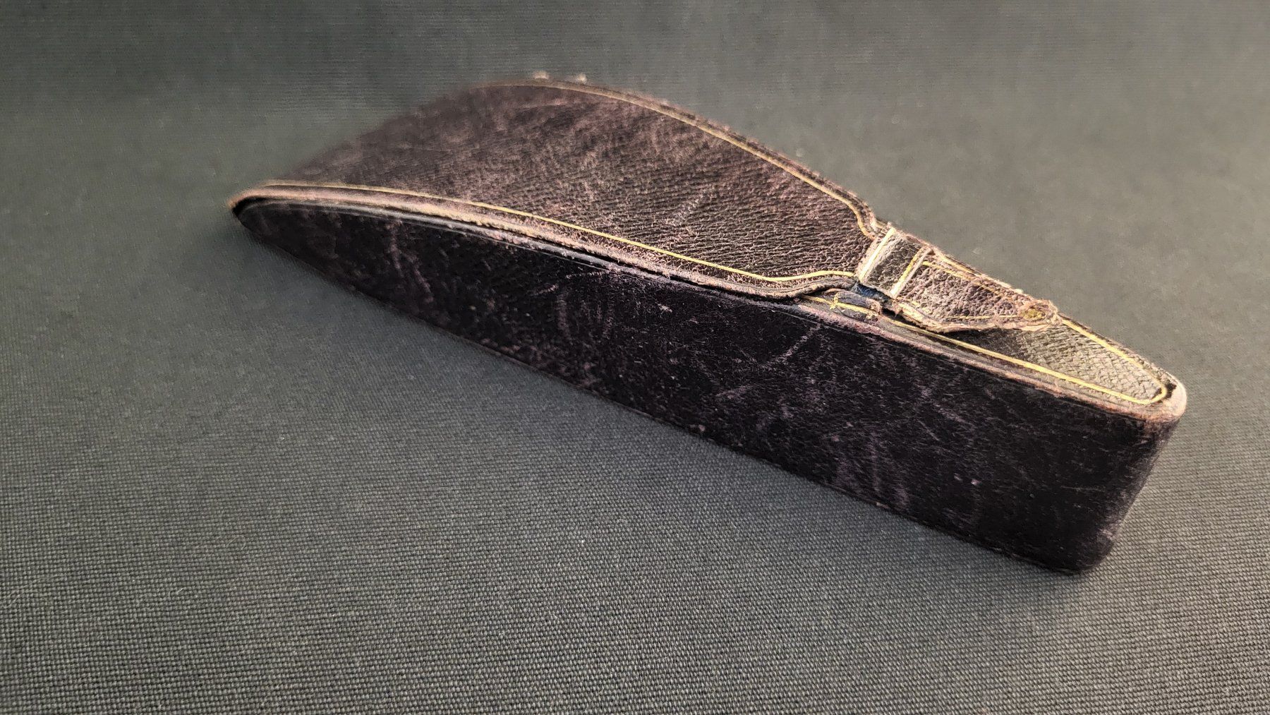Tous les outils: Etui LONDON mit Scheren – D'occasion à Basel par spinne02 1