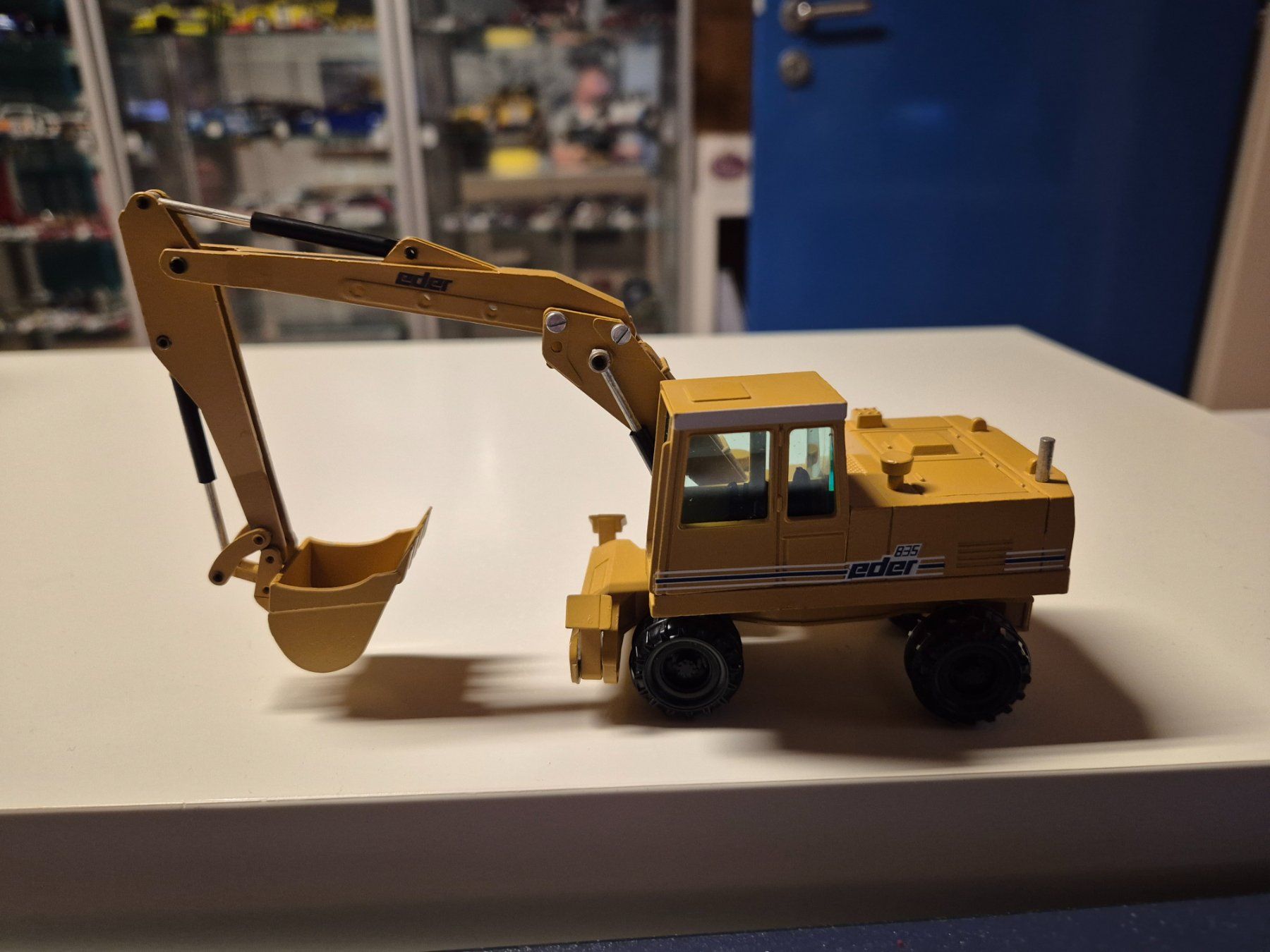 Modellbausätze & Standmodelle: EDER 835 – Gebraucht aus Malleray von cat365