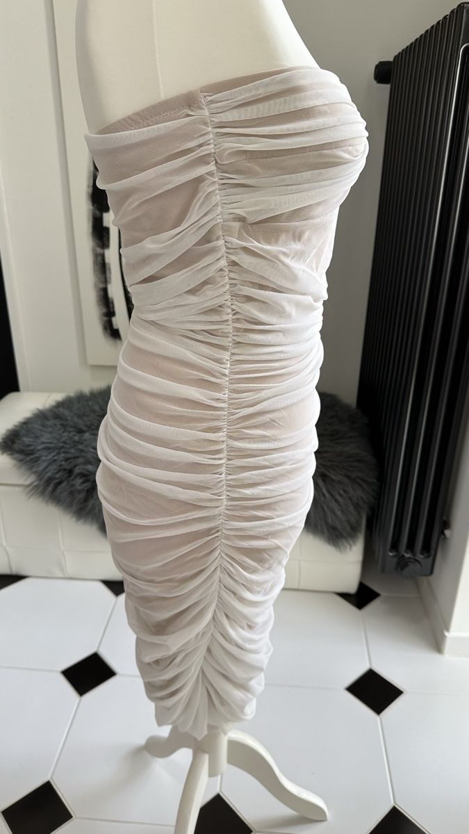 Vestiti: Kleid Norma Kamali weiss – Nuovo (secondo la descrizione) da Neftenbach venduto da panam4 8