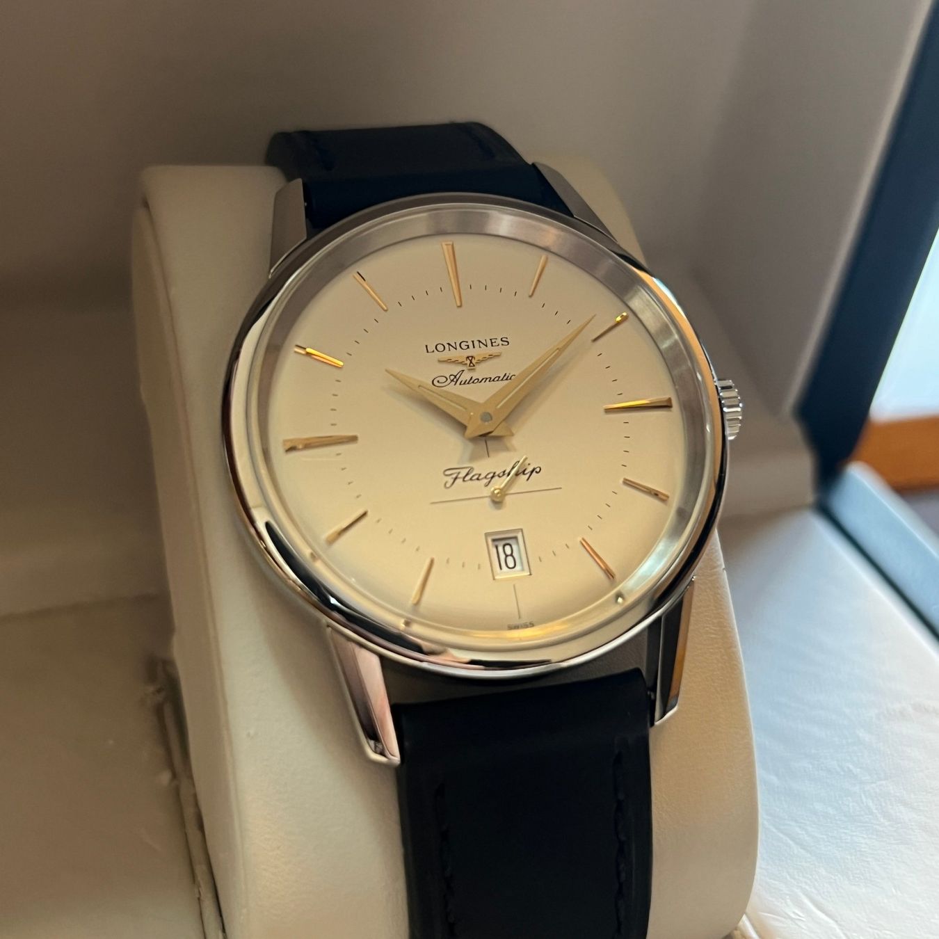 Longines Montres: Longines Flagship Automatic Date Full Set L4.795.4 – D'occasion à Carouge GE par Watchaser 1