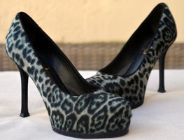 Yves Saint Laurent Pumps 34 1/3