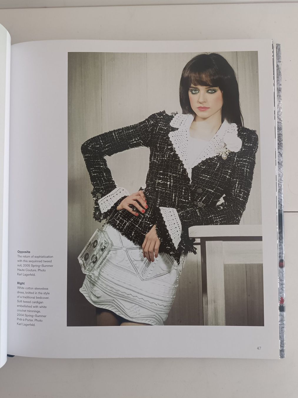 Bücher: Chanel - Collections and Creations / Danièle Bott / Thames & – Gebraucht aus crans montana von AB3963 2
