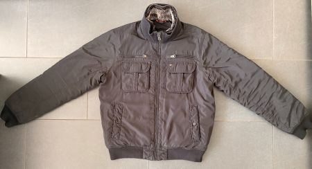 Tommy Hilfiger Schwarze Utility Jacke mit Sherpa-Kragen