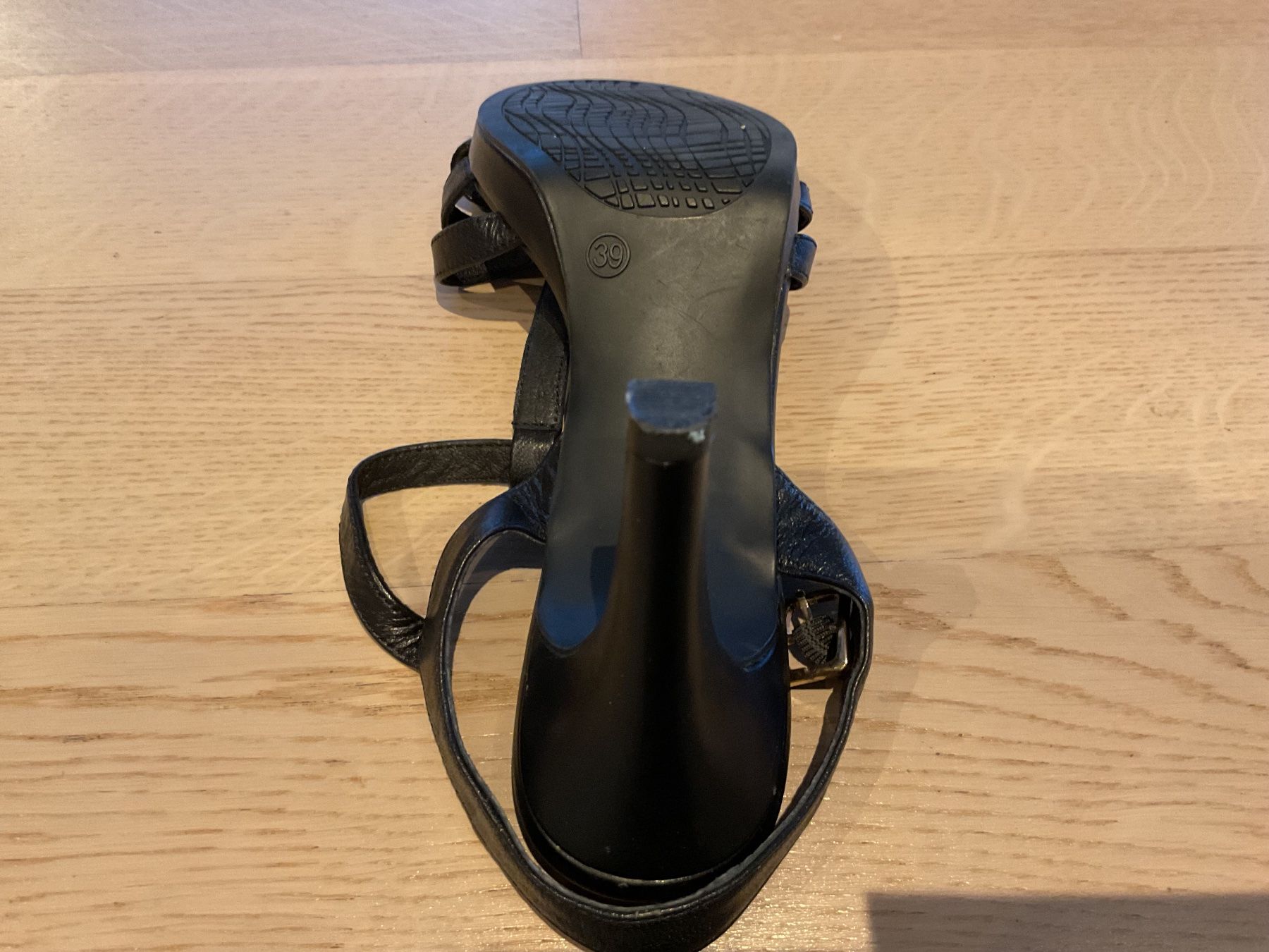 Damenschuhe: Sommerschuhe 38 – Gebraucht aus Dübendorf von Mittwoch.2023 3