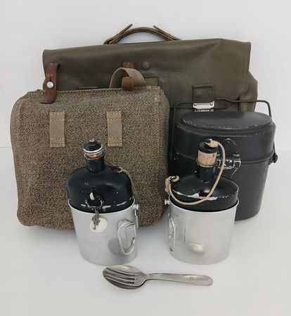 RAR: Vintage Schweizer Armee Brotsack Set & Zubehör