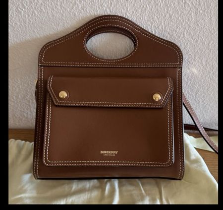 Burberry Mini Pocket Bag en cuir, couleur marron neuf! (55)
