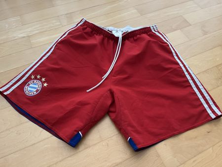 Fussballshorts FC Bayern Muenchin Adidas rot Grösse M