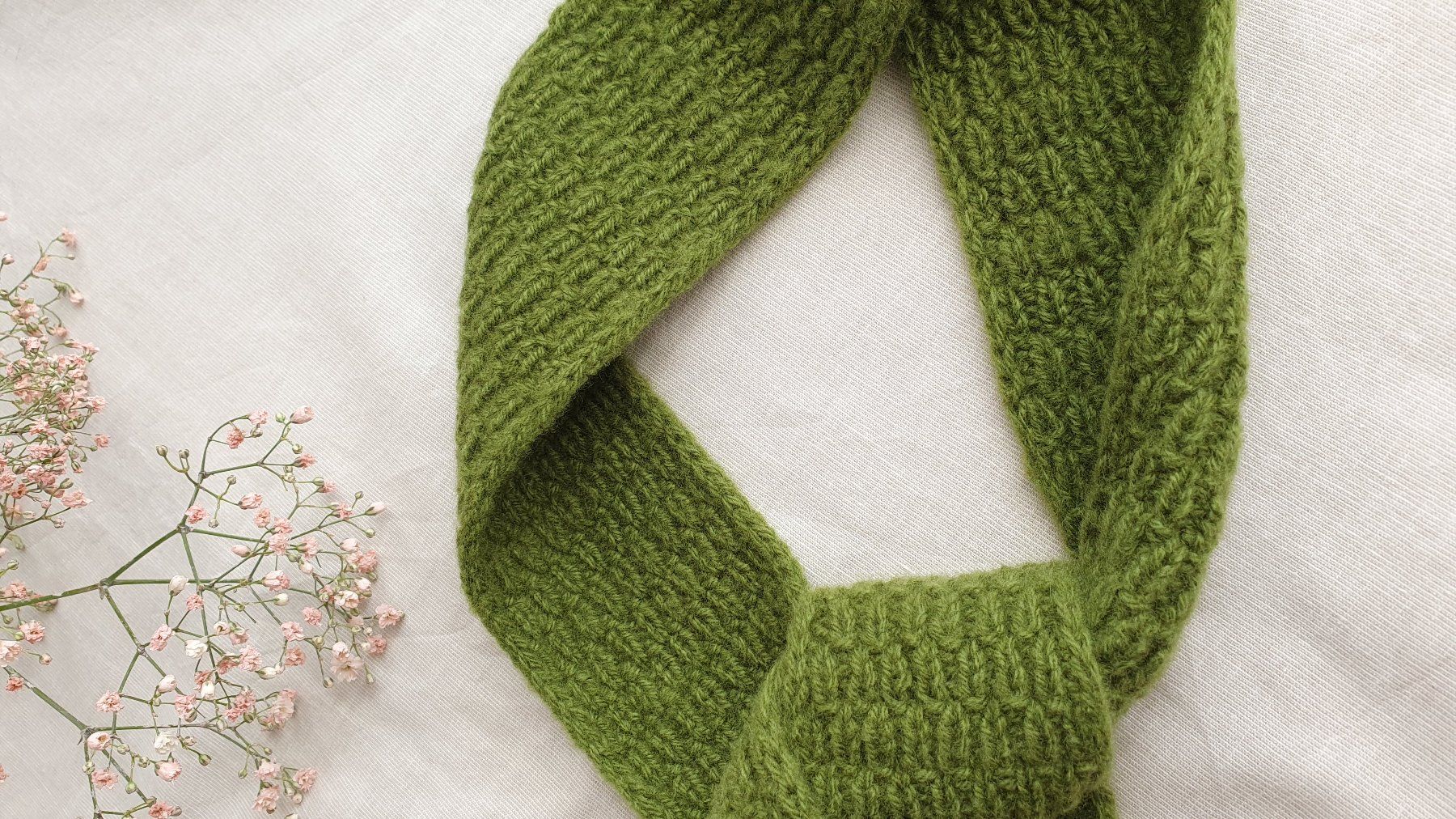 Foulard & Sciarpe: Mini scarf, Strickschal, Handgestrickt, Unikat, Geschenk – Nuovo e nell'imballaggio originale da Neunkirch venduto da Sandramay 2