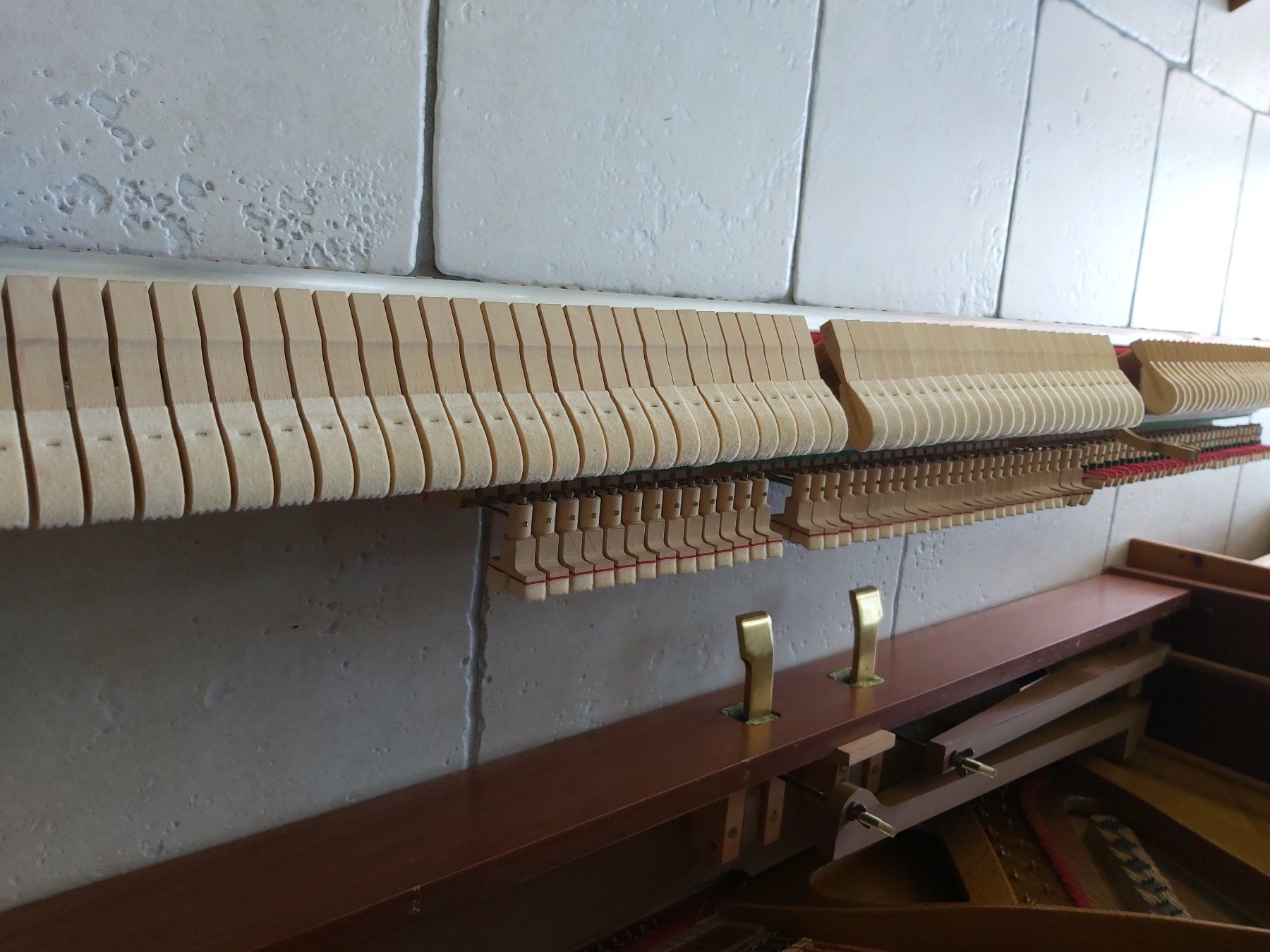 Strumenti musicali: Piano Hoffmann 108 mit Garantie – Usato da Stalden (Sarnen) venduto da chr_s5xx 5
