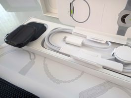 Apple Watch Series 11 GPS, 46 mm, Alu., Schwarz, Solo Loop